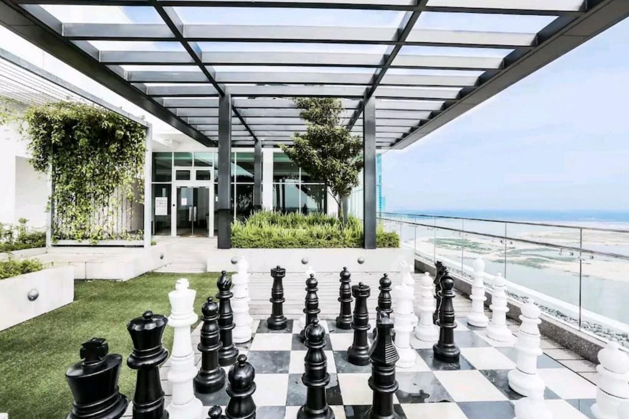 Apartment Hostahome Suites At Tropez Danga Bay Johor Bahru