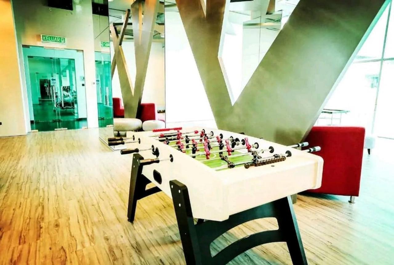Hostahome Suites At Tropez Danga Bay Apartment *