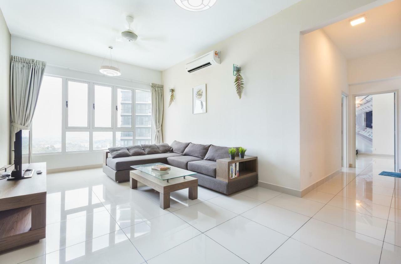 Apartment Hostahome Suites At Tropez Danga Bay Johor Bahru
